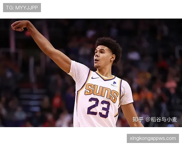 布里奇斯无球跑动拉开防线，比太阳时期外线更高效