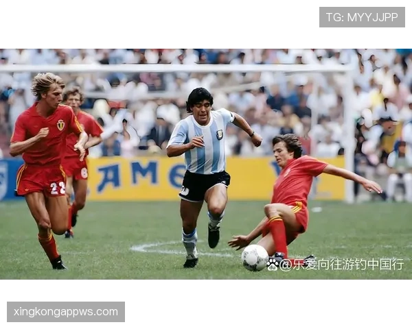 亚马尔连续强强对话主导边路突破，撕开防线效率超同龄新星